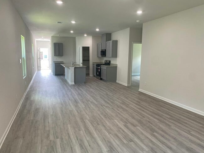 property at 1009 Renova Dr
