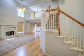 14584 Whitman Ct in Addison, TX - Foto de edificio - Building Photo