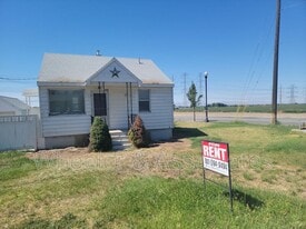 787 N 1500 W in Clinton, UT - Building Photo