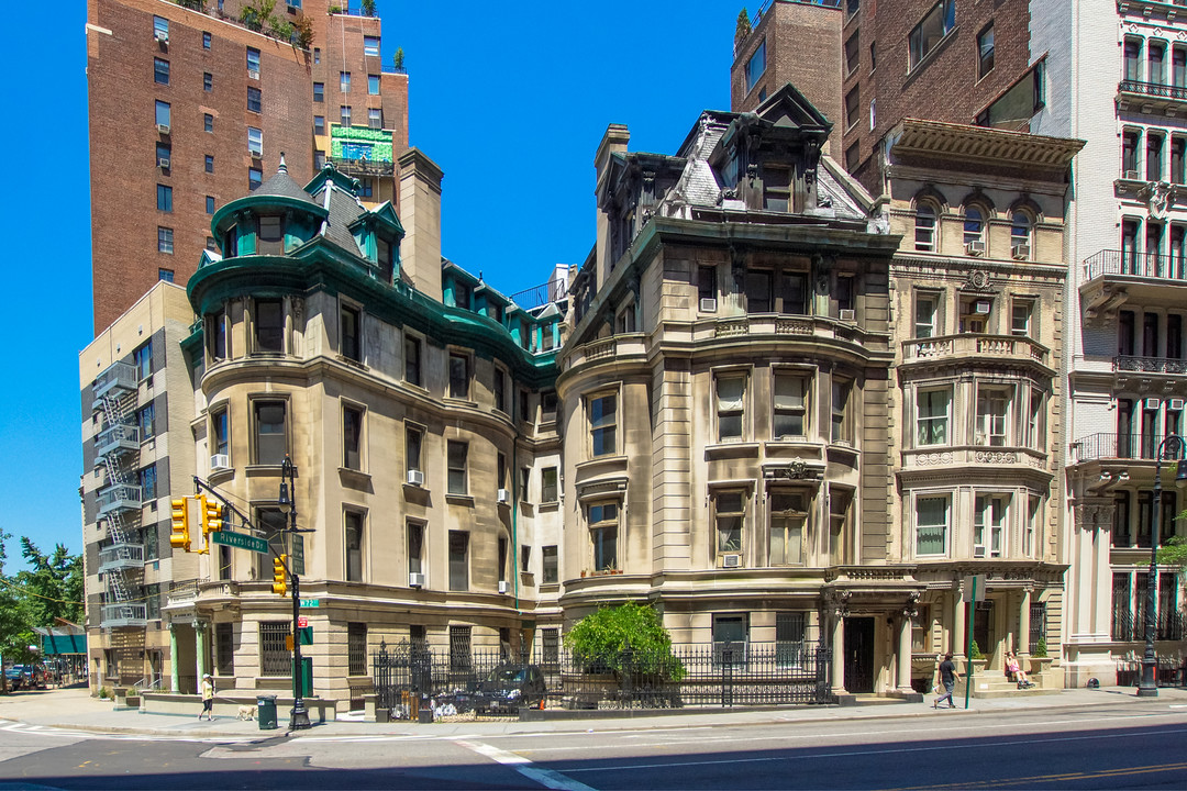 John and Mary Sutphin House in New York, NY - Foto de edificio