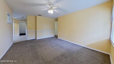 165 Parkwood Dr W in Orange Park, FL - Building Photo - Building Photo