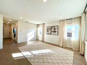 2004 Baker Pl in Woodland, CA - Building Photo - Building Photo