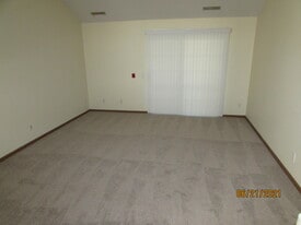 10 Woodridge Ct, Unit 7