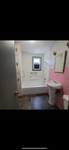 109 S Plum St in Newton, KS - Building Photo - Building Photo