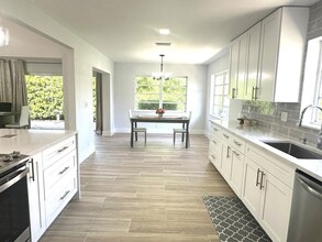 10723 Greentrail Dr S in Boynton Beach, FL - Building Photo - Building Photo