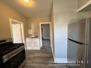 1083 Chatsworth St N in St. Paul, MN - Building Photo - Building Photo