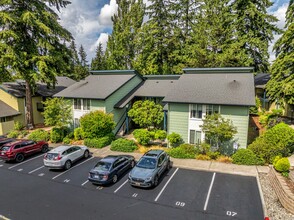 The Kamber Ridge Apartments in Bellevue, WA - Foto de edificio - Building Photo