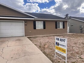 735 1225 N in Cedar City, UT - Building Photo