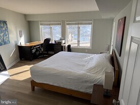 7044 Harbour Village Ct in Annapolis, MD - Building Photo