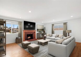 2205 E Quincy Ave in Orange, CA - Building Photo - Building Photo