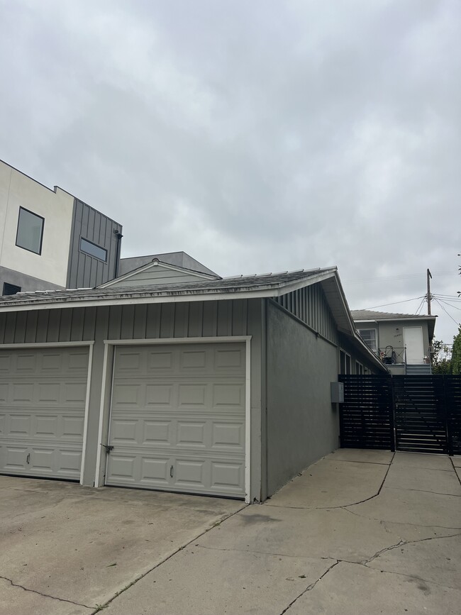 1846 Stoner Ave, Unit 1846 in Los Angeles, CA - Foto de edificio - Building Photo