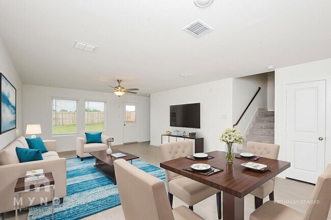 2740 Mistwood Dr in Fort Worth, TX - Foto de edificio - Building Photo