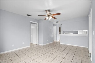 5449 Tenth Ave in Ft. Myers, FL - Building Photo - Building Photo