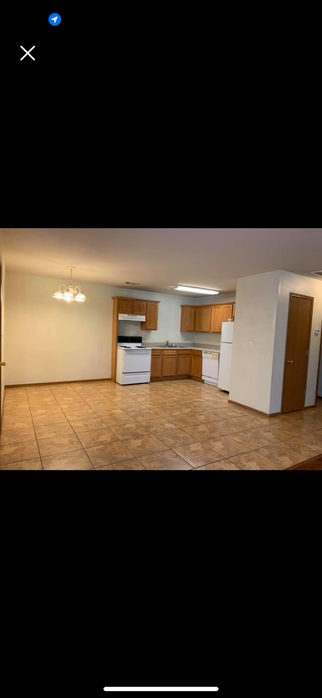 property at 311 E Marietta Ct