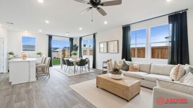 3125 Riverwood Pk Dr in Shafter, CA - Building Photo - Building Photo