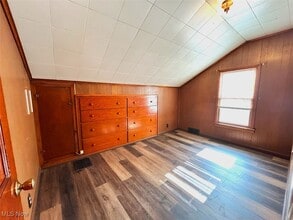 828 Cove Rd in Weirton, WV - Building Photo - Building Photo