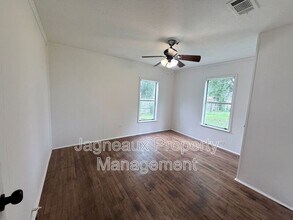 807 Camelia St in Lake Charles, LA - Building Photo - Building Photo