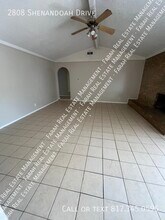2808 Shenandoah Dr in Arlington, TX - Building Photo - Building Photo