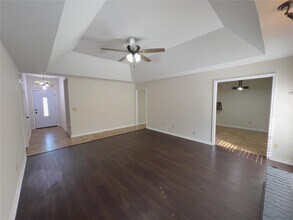 11800 Kingsridge Terrace in Oklahoma City, OK - Building Photo - Building Photo