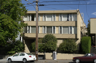 715 Oakland Ave in Oakland, CA - Building Photo - Building Photo