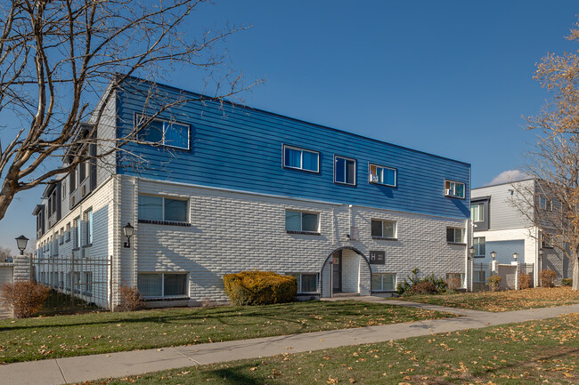 River Rock in Salt Lake City, UT - Building Photo - Building Photo