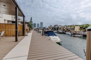 3920 NE 168th St in North Miami Beach, FL - Building Photo