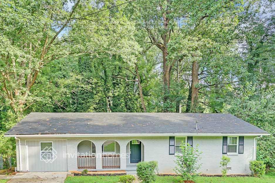 2317 Emerald Lake Ct in Decatur, GA - Building Photo