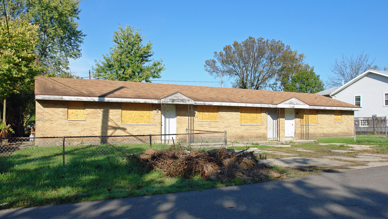 17 Davenport Ave in Dayton, OH - Building Photo