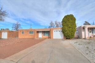 9805 Salem Rd NE in Albuquerque, NM - Building Photo