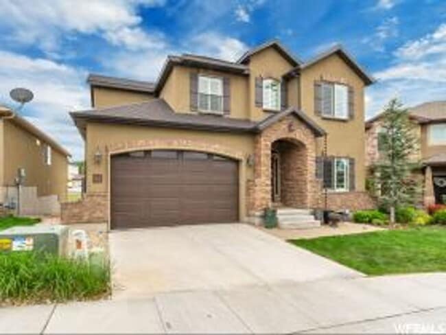 property at 521 Aspen Peak Dr