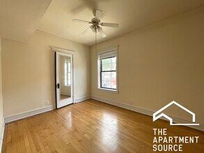 2530 N Kedzie Blvd, Unit 1N in Chicago, IL - Building Photo - Building Photo