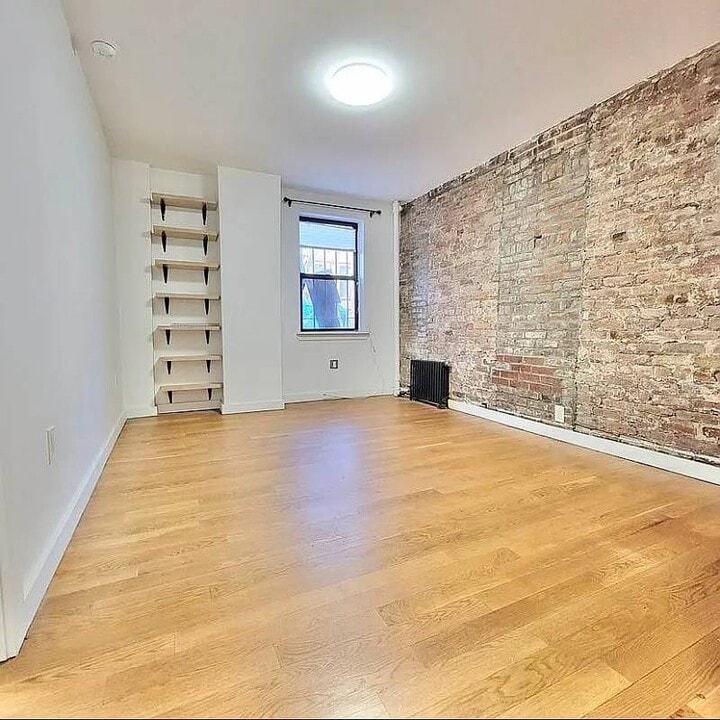 1802 77th St in Brooklyn, NY - Building Photo