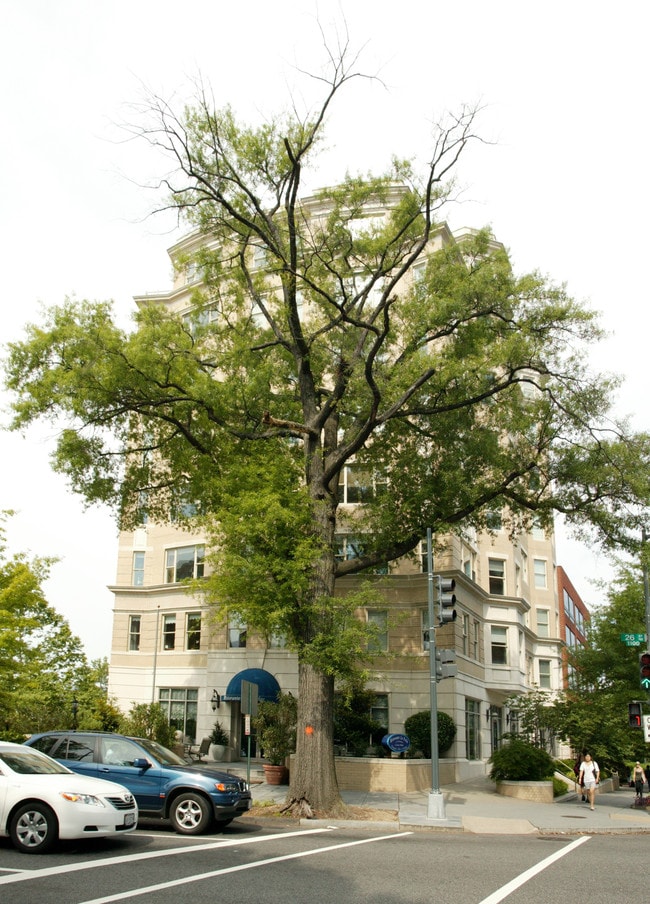 2600 Pennsylvania Ave NW in Washington, DC - Building Photo - Building Photo