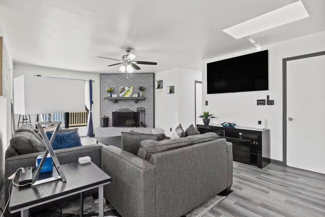2421 Wintergreen Rd in Tallahassee, FL - Building Photo - Building Photo