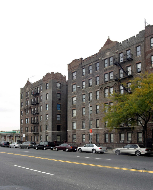214 Rockaway Pky in Brooklyn, NY - Building Photo - Building Photo