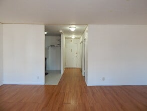 280 Marin Blvd, Unit 17M in Jersey City, NJ - Building Photo - Building Photo