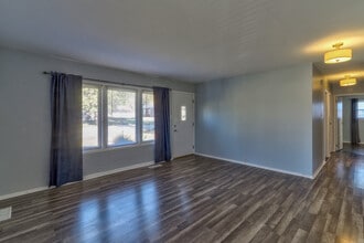 300 North Park Dr in Evansville, IN - Building Photo - Building Photo