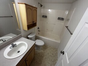 5614 103rd St NE in Marysville, WA - Building Photo - Building Photo