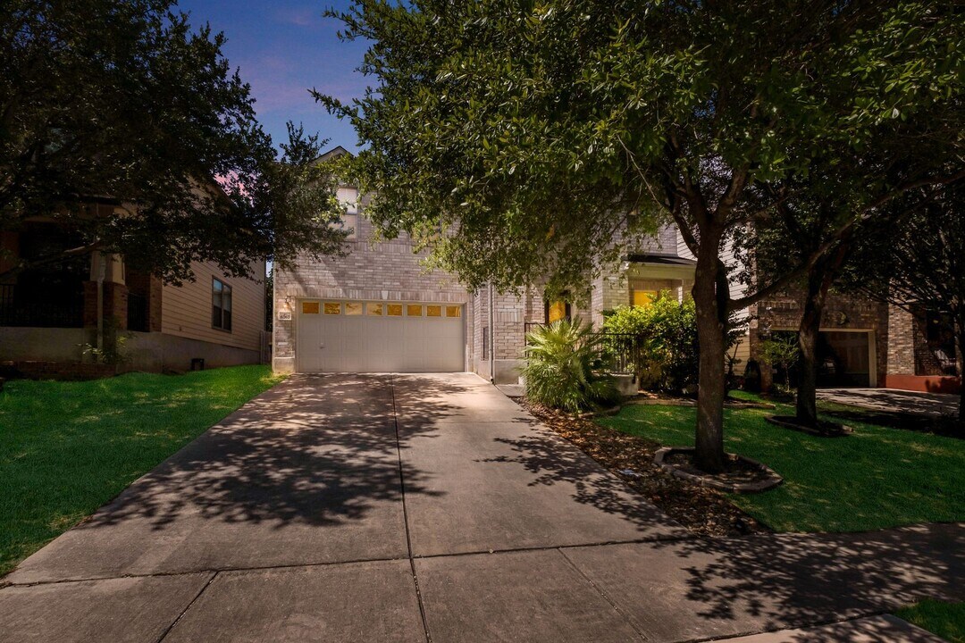 6767 Wayman Ridge in San Antonio, TX - Building Photo