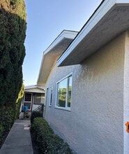 583 W 16th St in San Pedro, CA - Foto de edificio - Building Photo