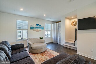 74 Glory Maple Ln in Downingtown, PA - Building Photo - Building Photo