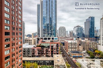 311 W Illinois St in Chicago, IL - Building Photo - Building Photo