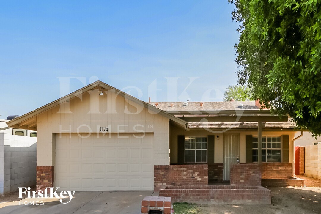 1170 W Nopal Pl in Chandler, AZ - Foto de edificio