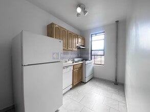 55 Ellwood St-Unit -3C in New York, NY - Building Photo - Building Photo