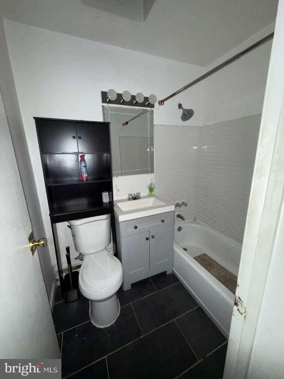 1316 Edgewood Ave in Trenton, NJ - Building Photo - Building Photo