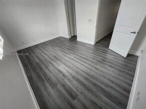 2615 SW 81st Terrace in Miramar, FL - Foto de edificio - Building Photo