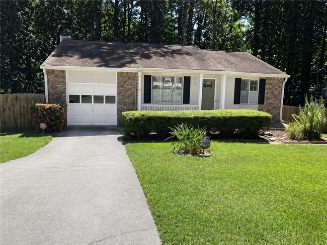 property at 440 Hembree Forest Cir