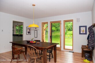 61 Schoolhouse Rd in New Lebanon, NY - Building Photo - Building Photo
