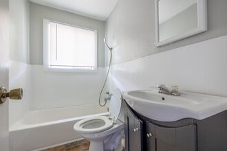 2818 S Grove St, Unit 2818 in Fort Worth, TX - Building Photo - Building Photo