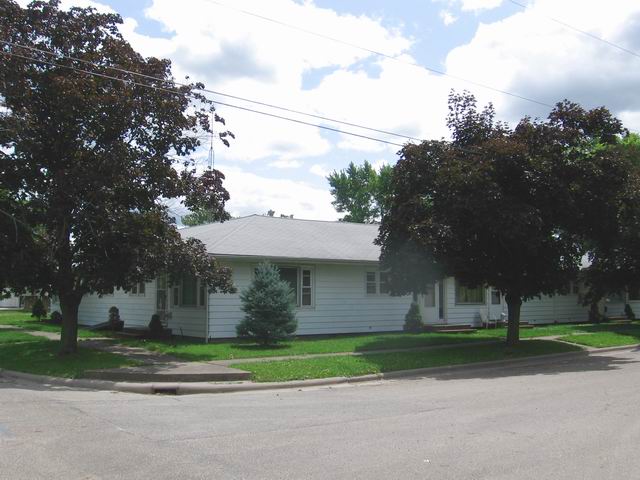 1601 Pekin St in Lincoln, IL - Building Photo